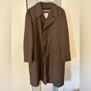 London Fog Vtg Trench Coat-Men’s